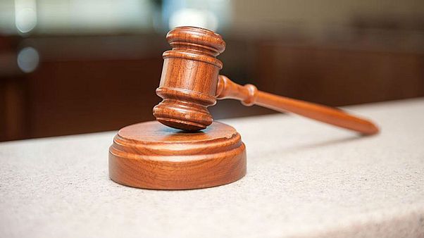 Karısına 'fil gibi oldun' diyen Türk iş adamının 19 atına tedbir konuldu Karısına 'fil gibi oldun' diyen Türk iş adamının 19 atına tedbir konuldu