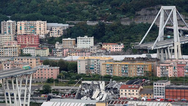 A Morandi híd maradványai A Morandi híd maradványai