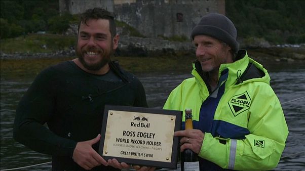 Ross Edgley bate el récord de natación en aguas abiertas Ross Edgley bate el récord de natación en aguas abiertas