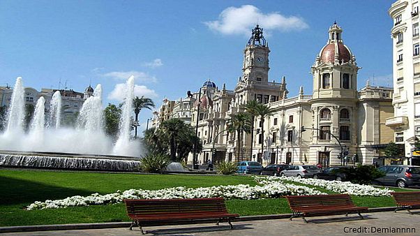لاعبة كرة قدم مغربية تختفي في إسبانيا والسبب "الحلم الأوروبي" لاعبة كرة قدم مغربية تختفي في إسبانيا والسبب "الحلم الأوروبي"
