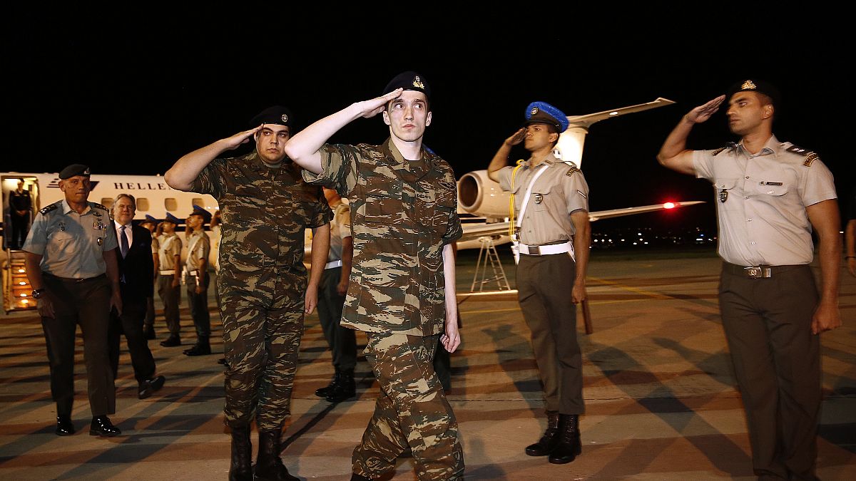Οι διπλωματικοί ελιγμοί πίσω από την απελευθέρωση των Ελλήνων στρατιωτικών