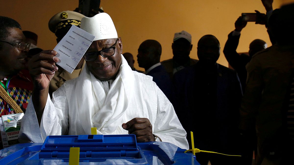 رئيس مالي يفوز بولاية ثانية بنسبة 67 بالمئة 