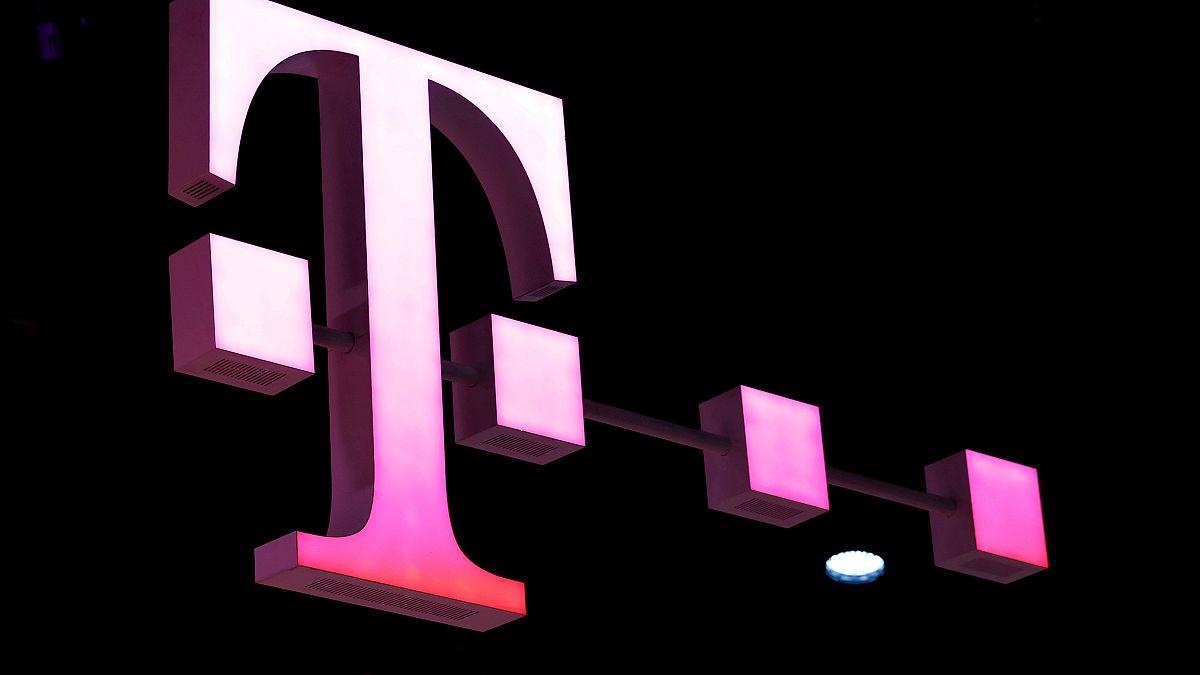 Логотип Deutsche Telekom