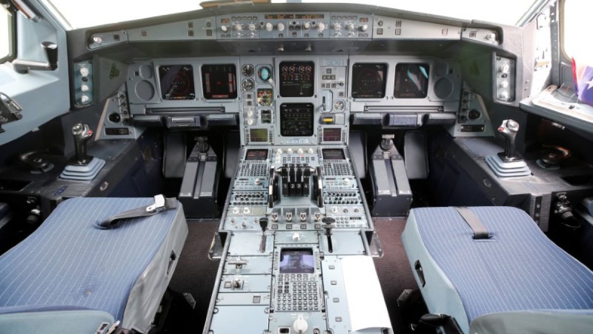 Das Cockpit einer Airbus-Maschine