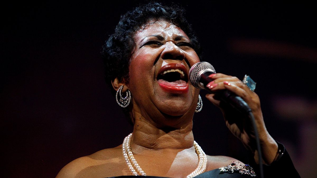 Singer Aretha Franklin performs at the Candie's Foundation 10th anniversary