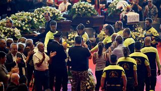 A genovai hídkatasztrófa áldozatainak temetése