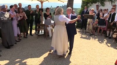 ویدئوی رقص پوتین در عروسی وزیر اتریشی منتشر شد