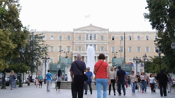 La Grecia esce dal piano di salvataggio della Troika La Grecia esce dal piano di salvataggio della Troika