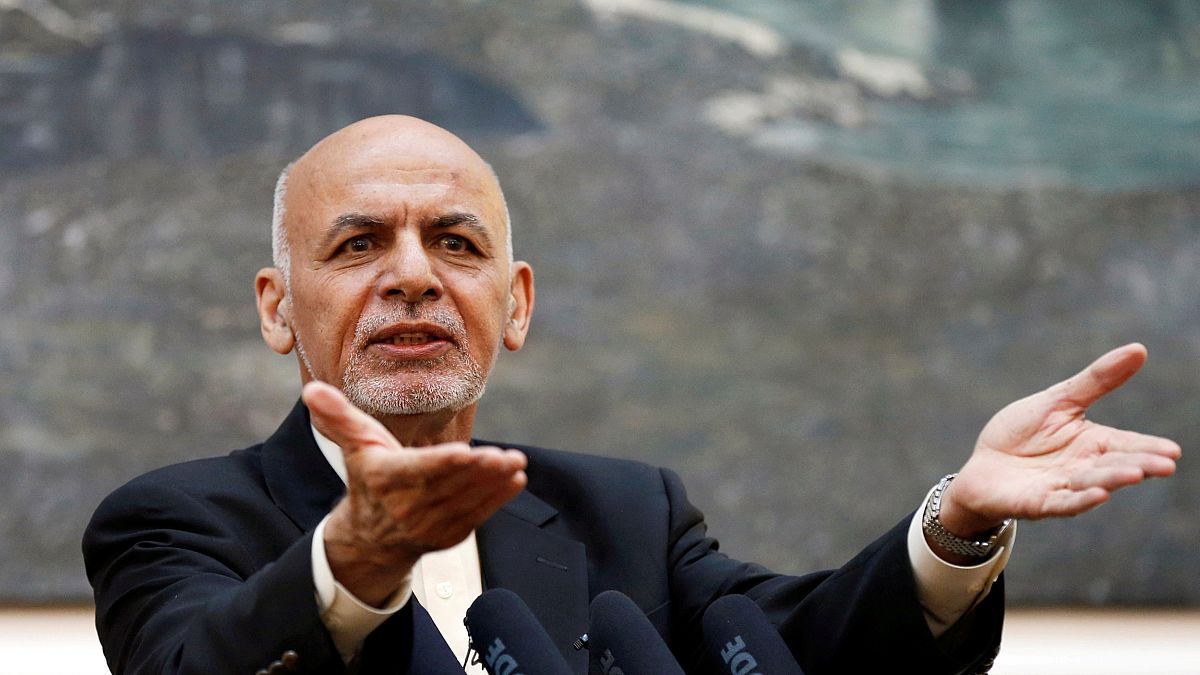 Afghanistans Präsident fordert Taliban zu Feuerpause auf