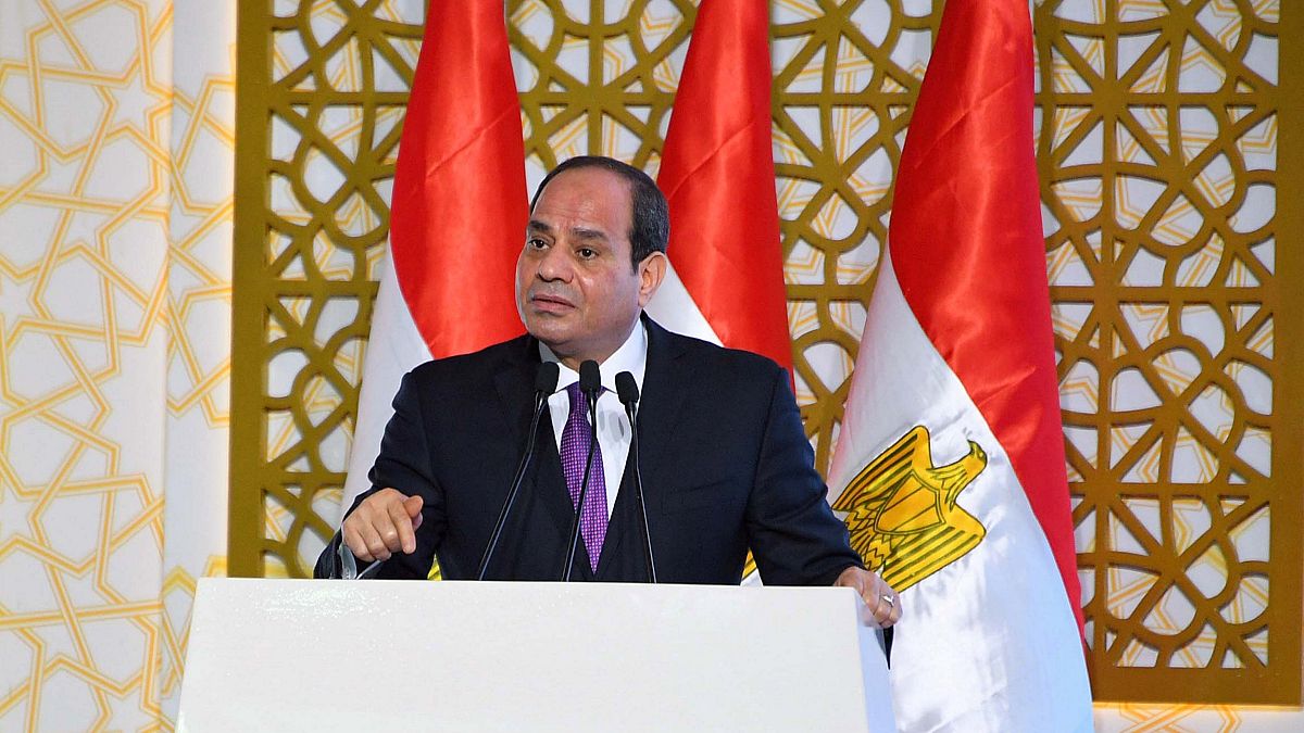 Mısır'da ulusal güvenliği ve ekonomiyi tehdit eden sitelere girene hapis cezası
