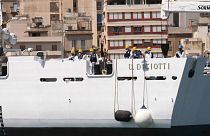 Migranti: la nave Diciotti ha preso il largo