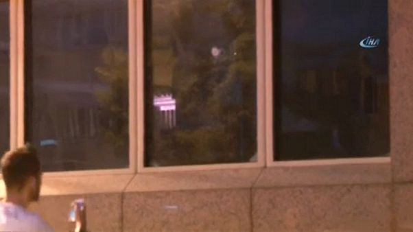 Turquie : attaque contre l'ambassade des Etats-Unis à Ankara Turquie : attaque contre l'ambassade des Etats-Unis à Ankara