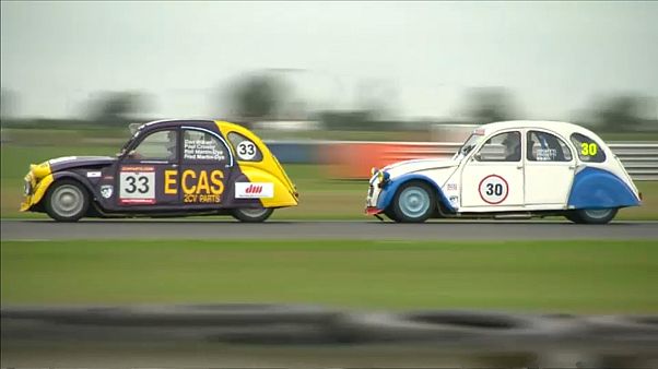 Des 2CV dans le vent Des 2CV dans le vent