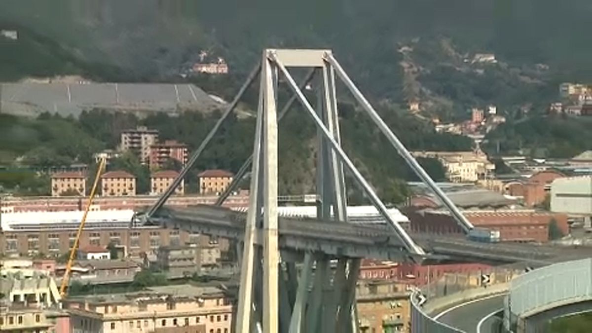 Genova: keresik az omlás okait