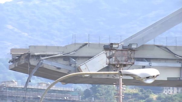 Genua: Ermittler untersuchen Einsturzursache Genua: Ermittler untersuchen Einsturzursache