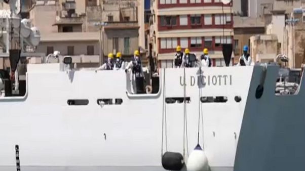Στην Κατάνια θα δέσει το πλοίο «Ντιτσιότι» Στην Κατάνια θα δέσει το πλοίο «Ντιτσιότι»