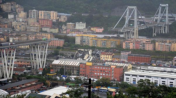 CCTV shows moment of Genoa bridge collapse CCTV shows moment of Genoa bridge collapse