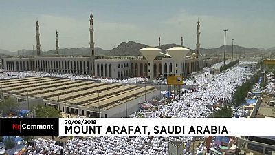 Hadsch: Zwei Millionen Menschen am Berg Arafat