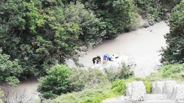 Cosenza: piena Gole Raganello morti e dispersi Cosenza: piena Gole Raganello morti e dispersi