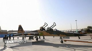 L'Iran presenta nuovo jet militare