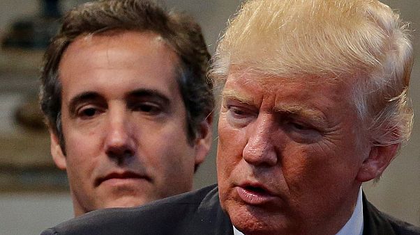 Eski avukatı federal savcılıkla anlaşan Trump'ı zor günler bekliyor. Eski avukatı federal savcılıkla anlaşan Trump'ı zor günler bekliyor.