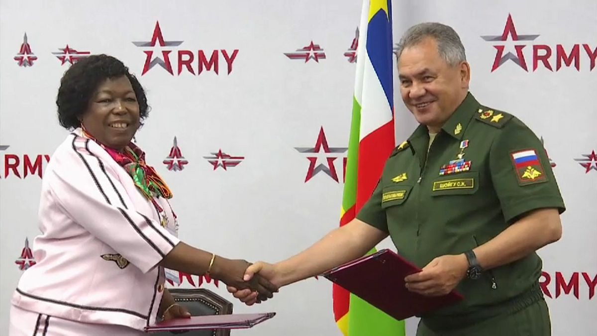 Centrafrica sottoscrive accordo di cooperazione militare con la Russia