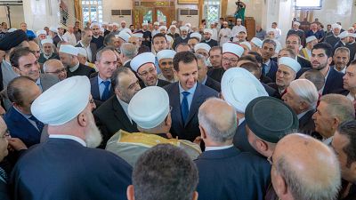 Siria, Assad in preghiera nelle celebrazioni di Eid al Adha