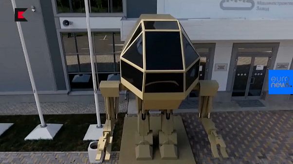 Kalashnikov dévoile un robot-tueur bipède Kalashnikov dévoile un robot-tueur bipède
