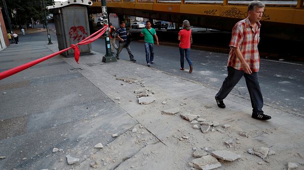 ¿Qué más puede salir mal?: los memes del terremoto en Venezuela ¿Qué más puede salir mal?: los memes del terremoto en Venezuela