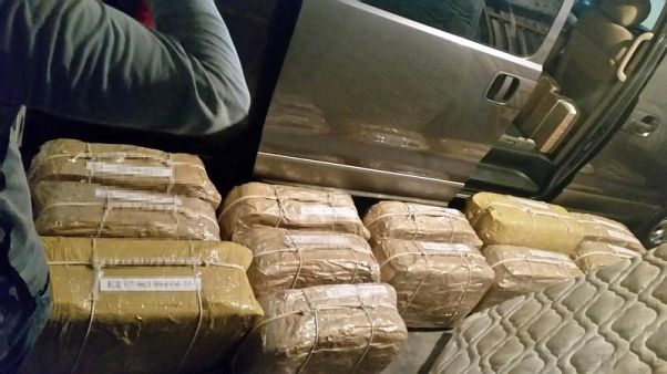В Аргентине сожгли 400 кг кокаина из российского посольства В Аргентине сожгли 400 кг кокаина из российского посольства