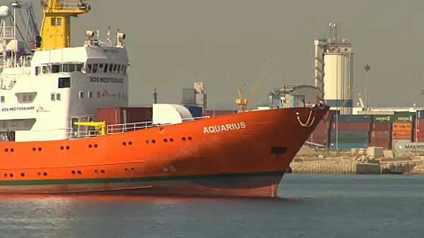 Comissão Europeia promete averiguar uso de fundos no caso Aquarius Comissão Europeia promete averiguar uso de fundos no caso Aquarius