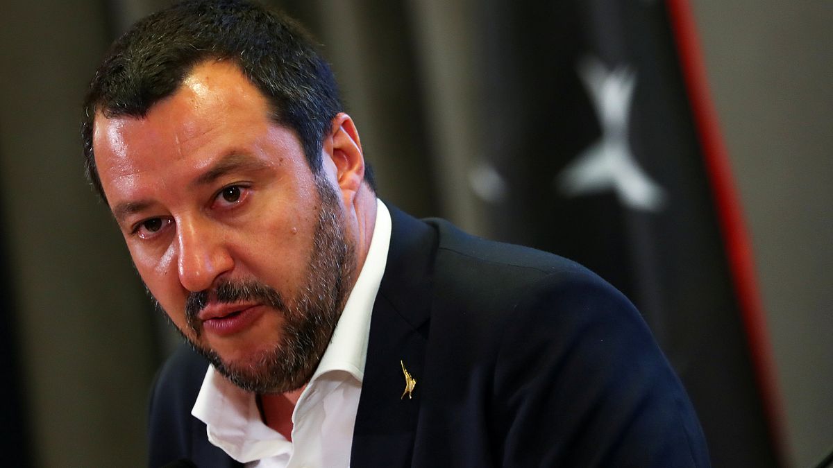 Twitterkrieg: Innenminister gegen Anti-Mafia Autor