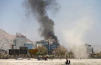 کابل؛ ویدئوی حمله خمپاره‌ای مهاجمان در زمان سخنرانی اشرف غنی