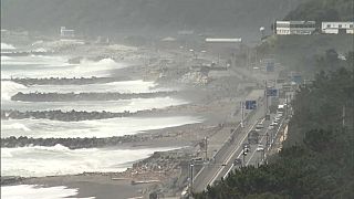 Tempestades ameaçam Japão, Coreia do Sul e Havai