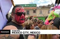 "Wrestlers" mexicanos homenageiam virgem de Guadalupe