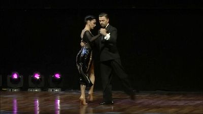 Una coppia russa trionfa nel tango