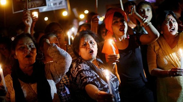 hindistan kadınlar protesto hindistan kadınlar protesto