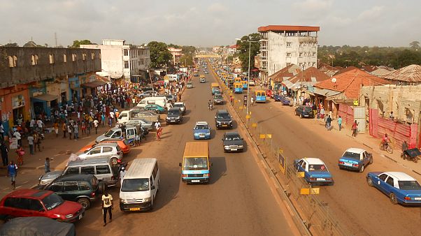 Avenida dos Combatentes da Liberdade da Pátria, em Bissau Avenida dos Combatentes da Liberdade da Pátria, em Bissau