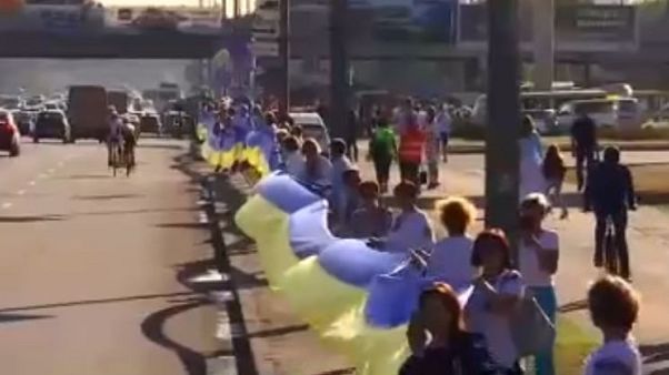 Un drapeau ukrainien long de 2700 mètres ! Un drapeau ukrainien long de 2700 mètres !
