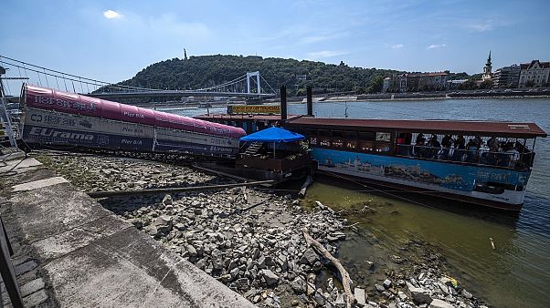 «Χάθηκαν τα κύματα» στο Δούναβη «Χάθηκαν τα κύματα» στο Δούναβη