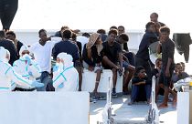 What does the EU compel countries to do for asylum seekers?