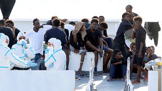 İtalya-AB gerginliği artıyor: Teknede bekletilen 150 mülteci için karar çıkmadı