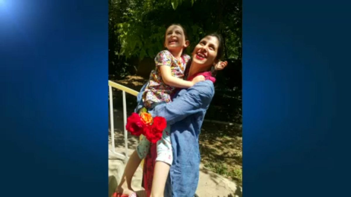 Ideiglenesen szabadon engedték az Irán által bebörtönzött brit-iráni nőt 