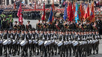 Ucrânia mostra o seu lado mais bélico no Dia da Independência