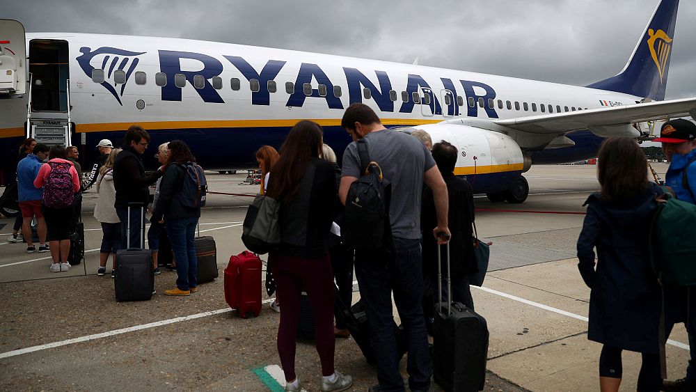 Ryanair changes cabin bag policy, small suitcase no longer free