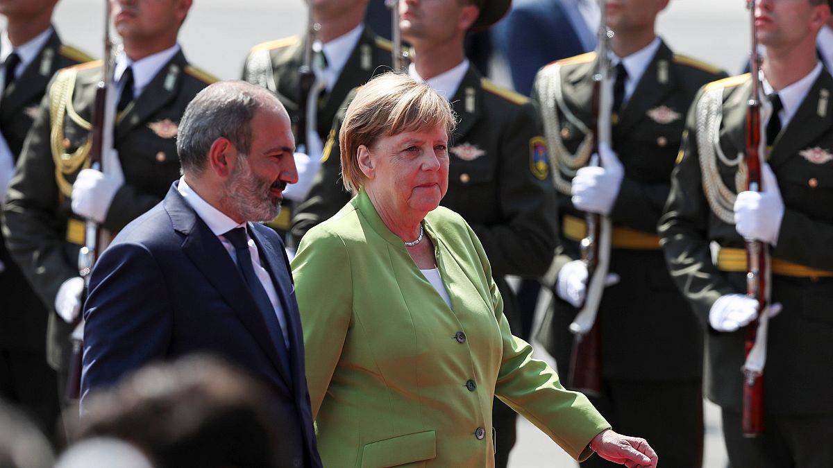 Merkel in Armenien: Erinnern an Völkermord