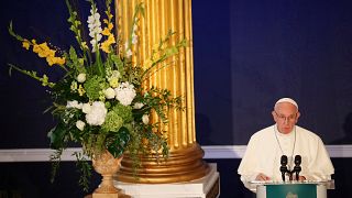 Франциск обещает наказать совратителей