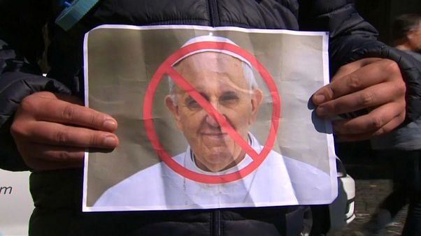 Accueil contrasté du pape François en Irlande Accueil contrasté du pape François en Irlande