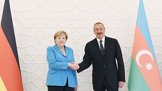 Merkel'den Azerbaycan çıkarması