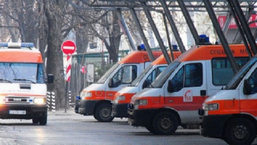 At least 15 people killed as coach crashes in Bulgaria
